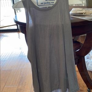 Grey tank top
